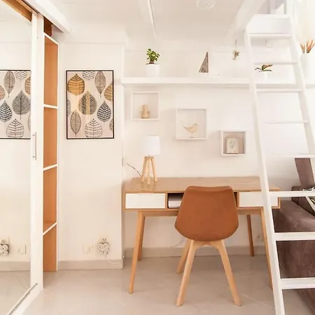 Apartment 50 Meters From The ! Location In