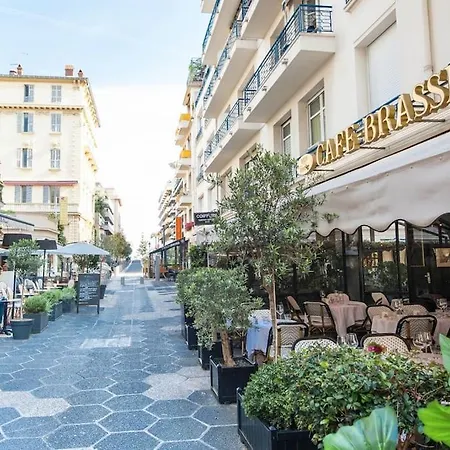 50 Meters From The ! Location In Apartment *